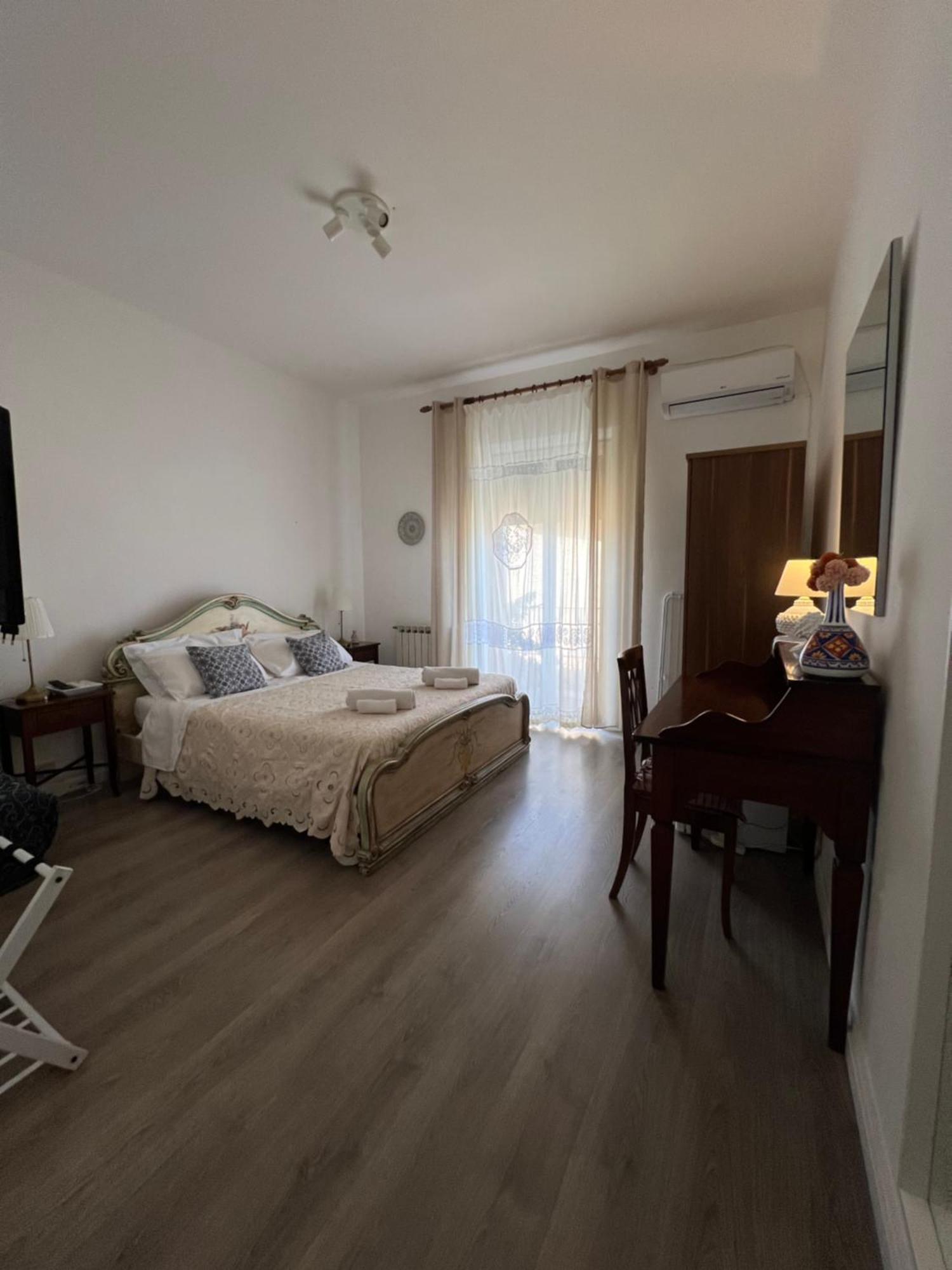 Double Room Mountain View