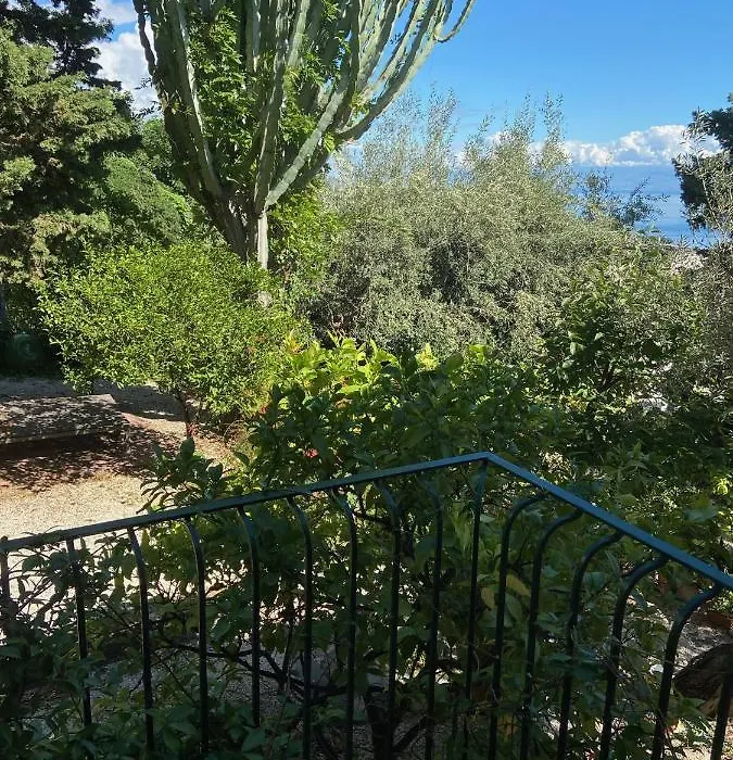 Villa Britannia-1