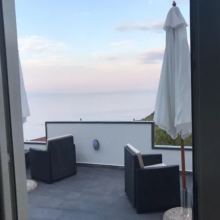 Luxury Suite Terrazze E Vista Mare-3