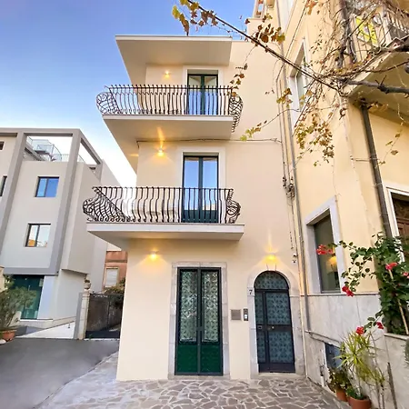 Longo Suites-3