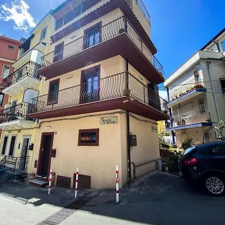 La Casa Del Poeta-2