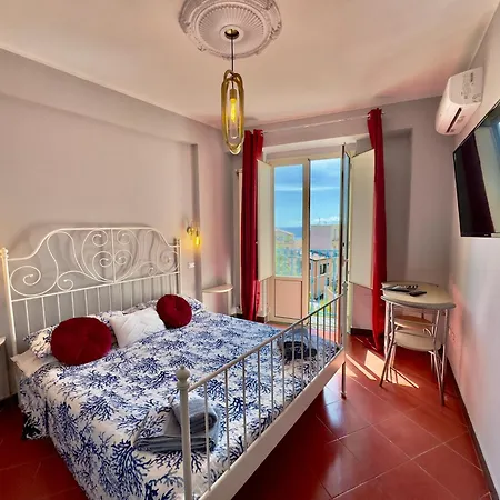 Taorminas Sun Central Boutique Guesthouse & Suites-3