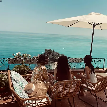 La Bergerie Isolabella Sea View B & B-3